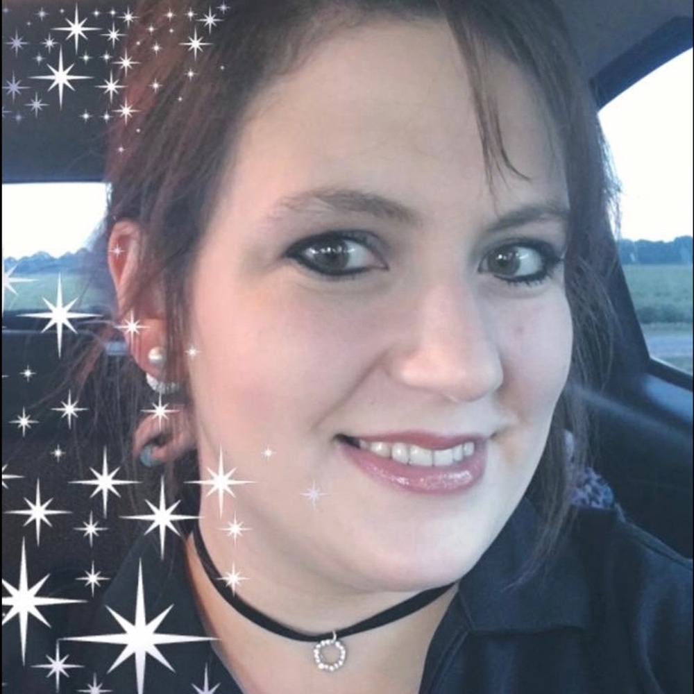 Meet your Posher, Kendra